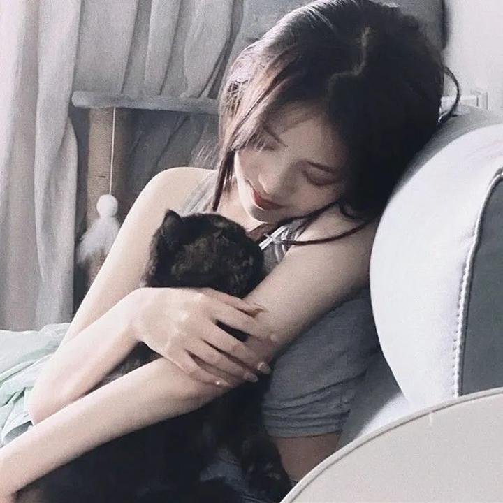 我原来是个病娇·动态漫封面